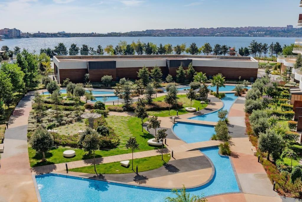 Golden Stones House Sea And Lake View Istanbul Bagian luar foto